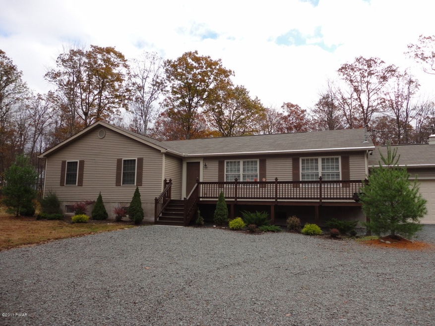 123 Parkwood Dr, Hawley, PA 18428 - photo 1