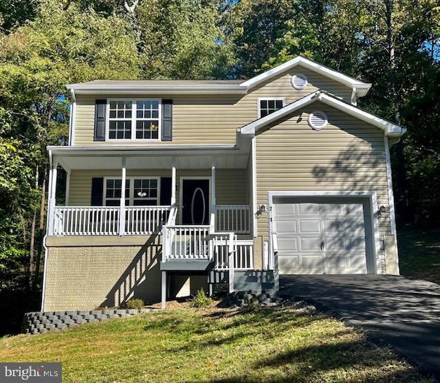 211 Castle Dr, Montross, VA 22520 - photo 1