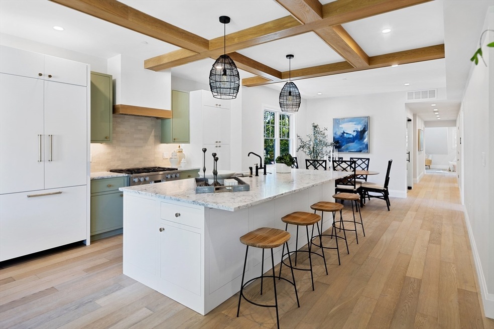 144 Linden St unit 3, Wellesley, MA 02482 - photo 1