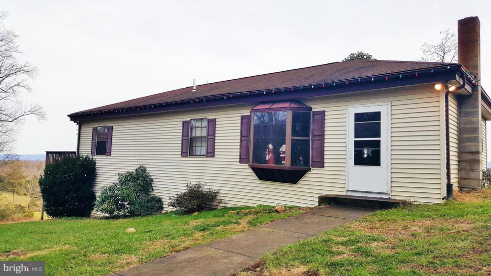 840 Three Mile Bank Ln, Edinburg, VA 22824 - photo 1