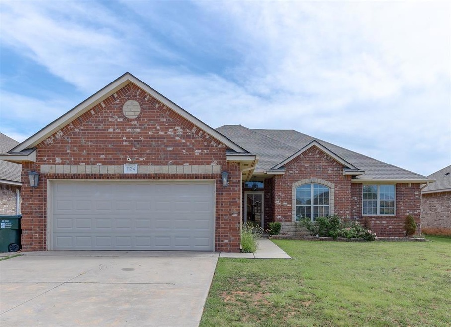 1124 Glen Eagles Ct, Norman, OK 73072 - photo 1