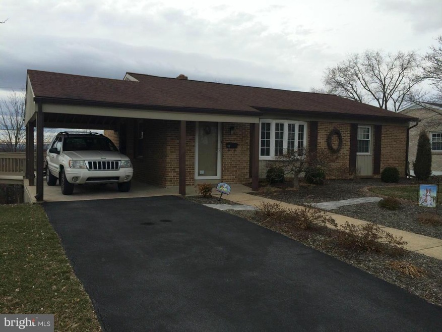 311 Reservoir Ave, Waynesboro, PA 17268 - photo 1