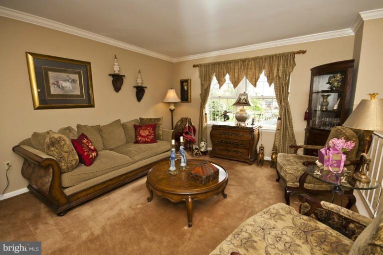 8720 Littlewood Rd, Parkville, MD 21234 - photo 1