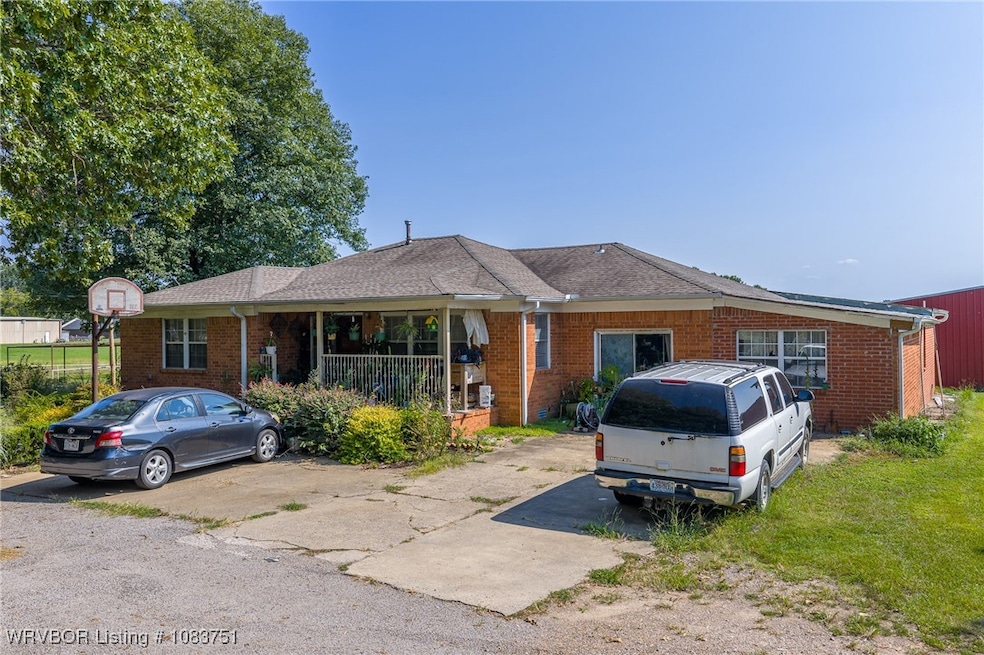 829 W Line St, Dyer, AR 72935 - photo 1