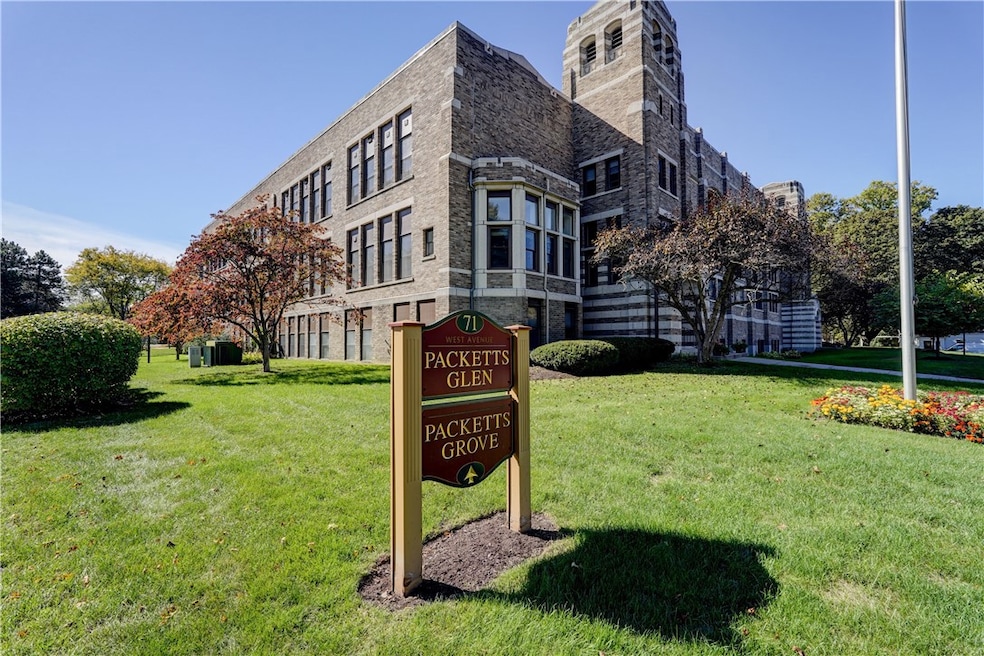 Pending $349,900 • Co-Listing Agent