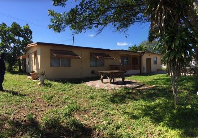 1915 Iris Rd, West Palm Beach, FL 33415 - photo 1