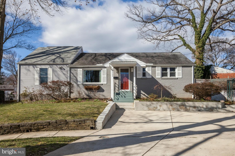 12706 Danvers Ct, Rockville, MD 20853 - photo 1