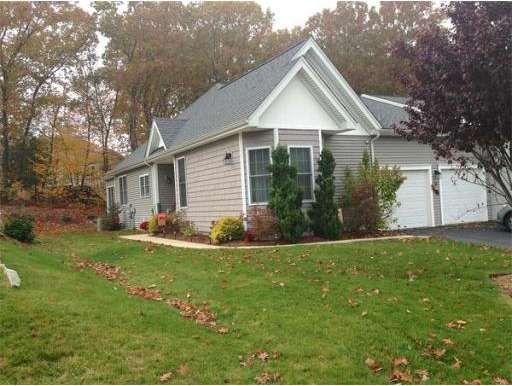 61 Taft Hill Ln, Uxbridge, MA 01569 - photo 1