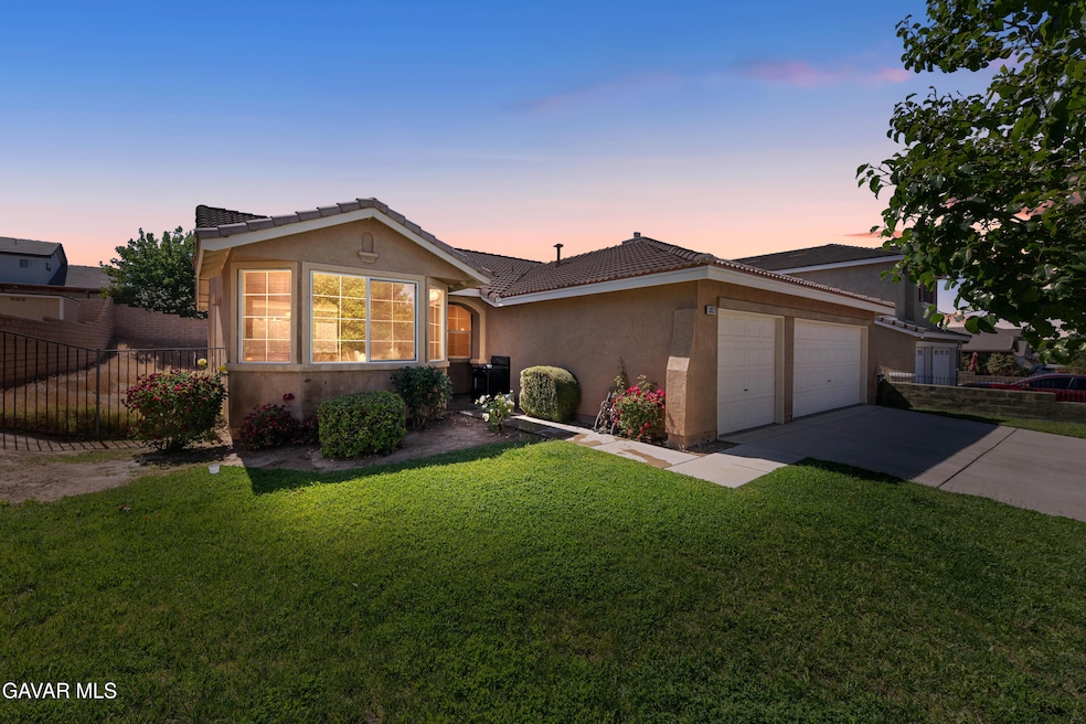 36521 Silverado Dr, Palmdale, CA 93550 - photo 1