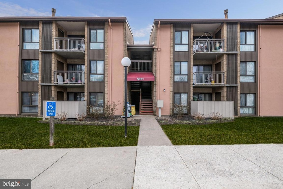 5921 Tamar Dr, Columbia, MD 21045 - photo 1