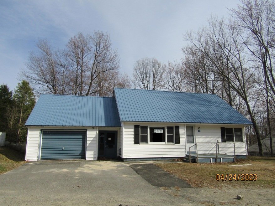 15 New Hampshire St, Millinocket, ME 04462 - photo 1