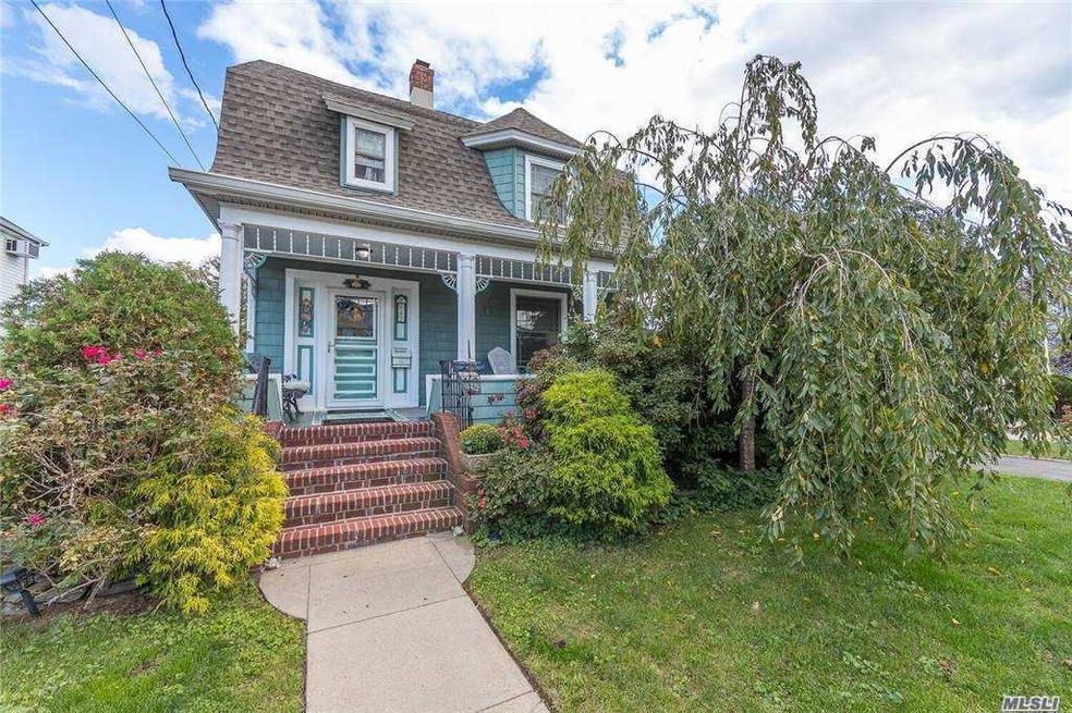 42 Fowler Ave, Lynbrook, NY 11563 - photo 1