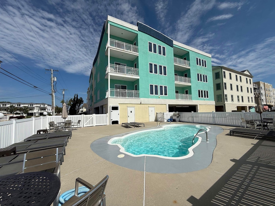 For Sale $849,000 • Co-Listing Agent