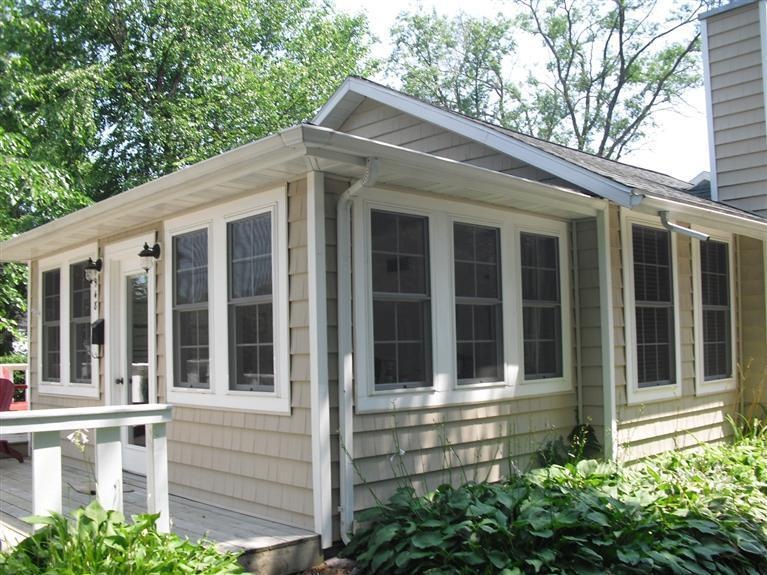 9948 Town Line Ave, Union Pier, MI 49129 - photo 1