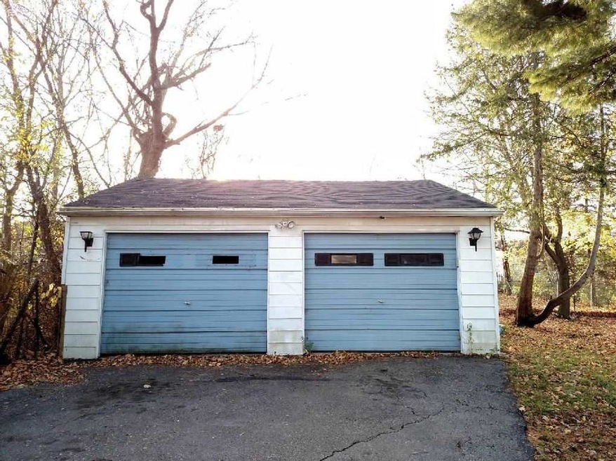 1506 Gainey Ave, Flint, MI 48503 - photo 1