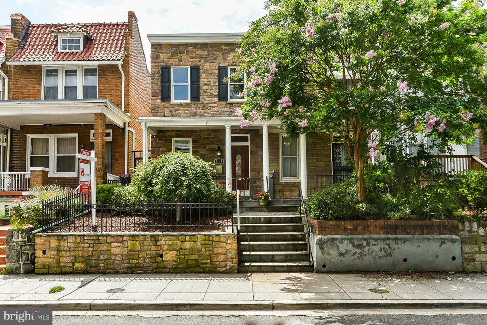 512 Irving St NW, Washington, DC 20010 - photo 1