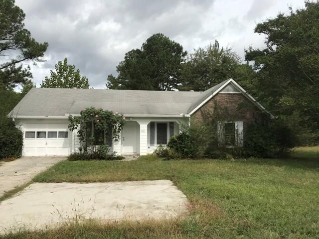 8344 Thomas Rd, Jonesboro, GA 30238 - photo 1