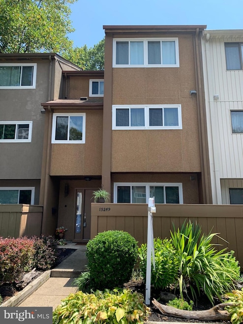 15249 Lodge Terrace, Woodbridge, VA 22191 - photo 1