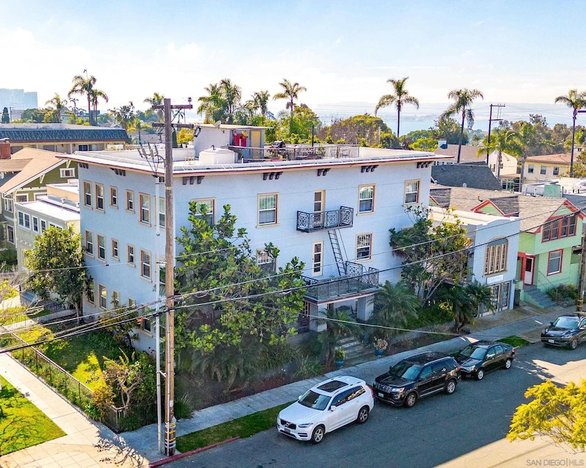 For Sale $4,600,000 • Co-Listing Agent