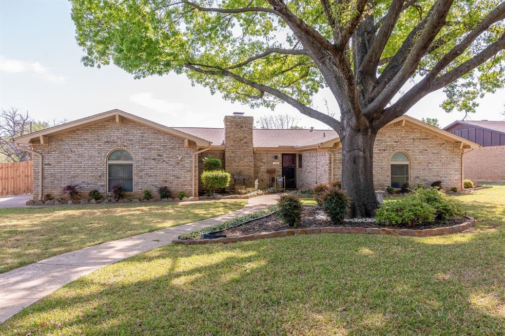 228 Crosstimber Dr, Hurst, TX 76053 - photo 1