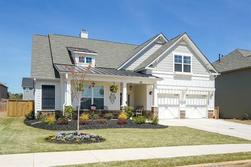 This beautiful 4 bedroom, ranch home is in Oakleig
