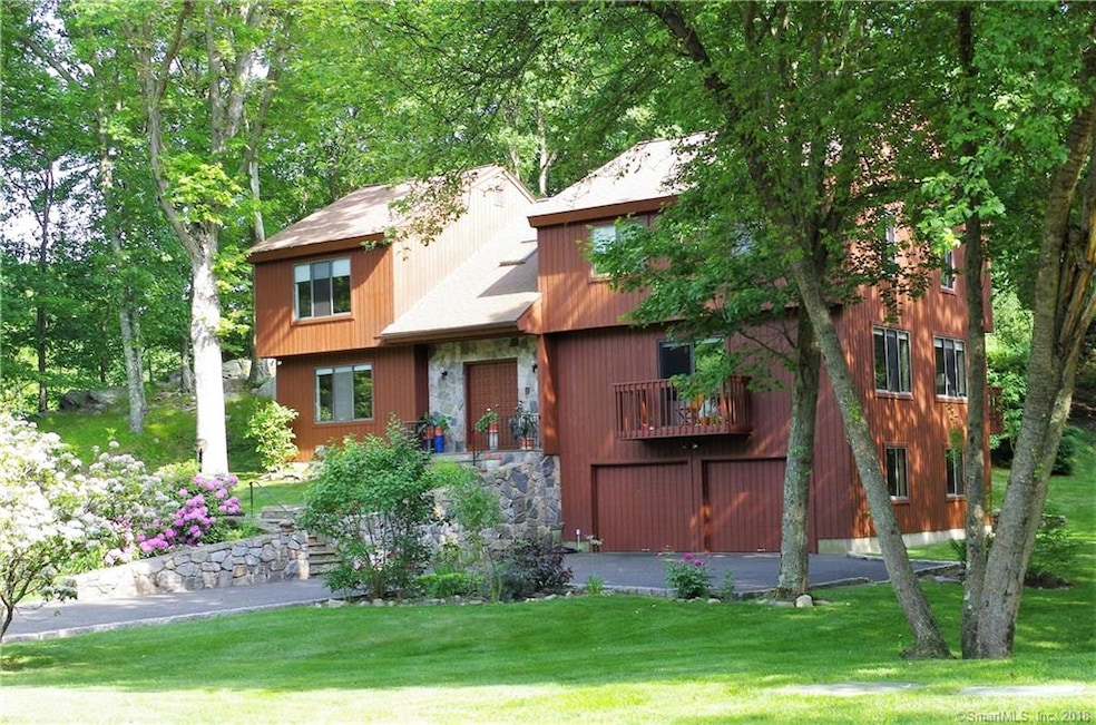 68 Blackberry Dr, Stamford, CT 06903 - photo 1