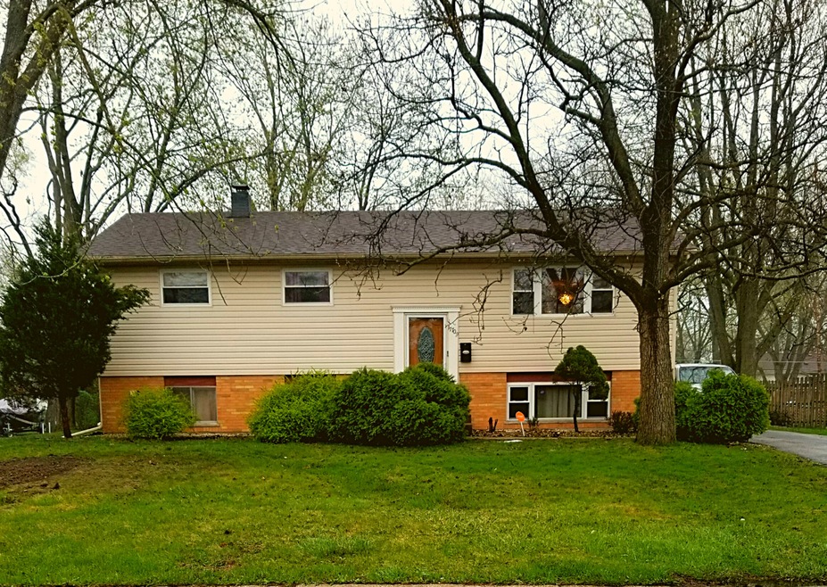 17709 Rosewood Terrace, Country Club Hills, IL 60478 - photo 1