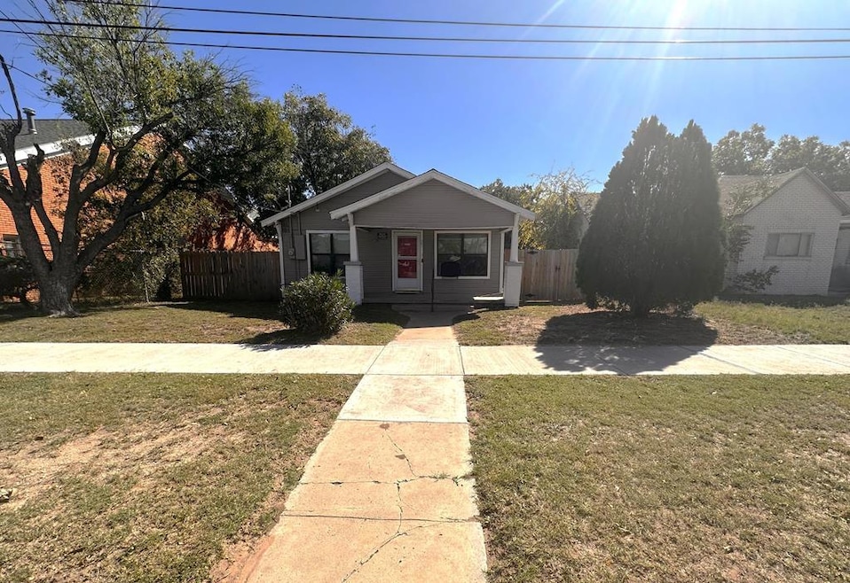 27 E 19th St, San Angelo, TX 76903 - photo 1