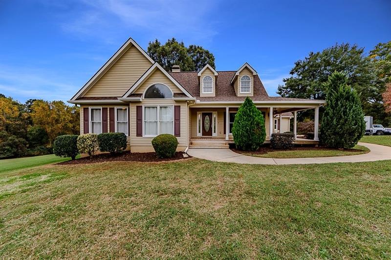 847 Mauldin Rd, Jefferson, GA 30549 - photo 1