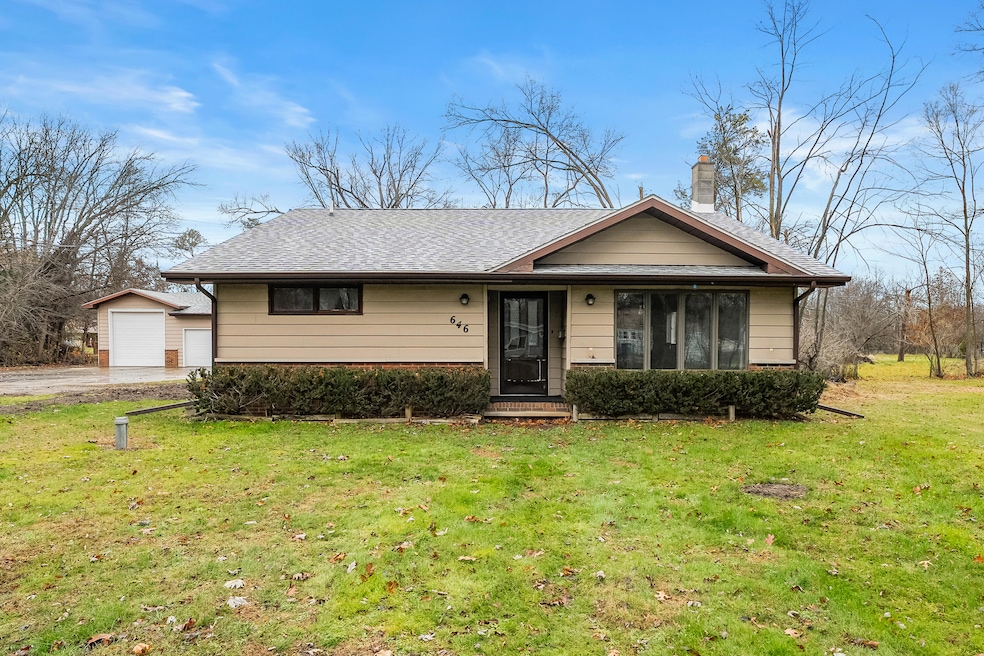 646 Marie Ave, Battle Creek, MI 49037 - photo 1