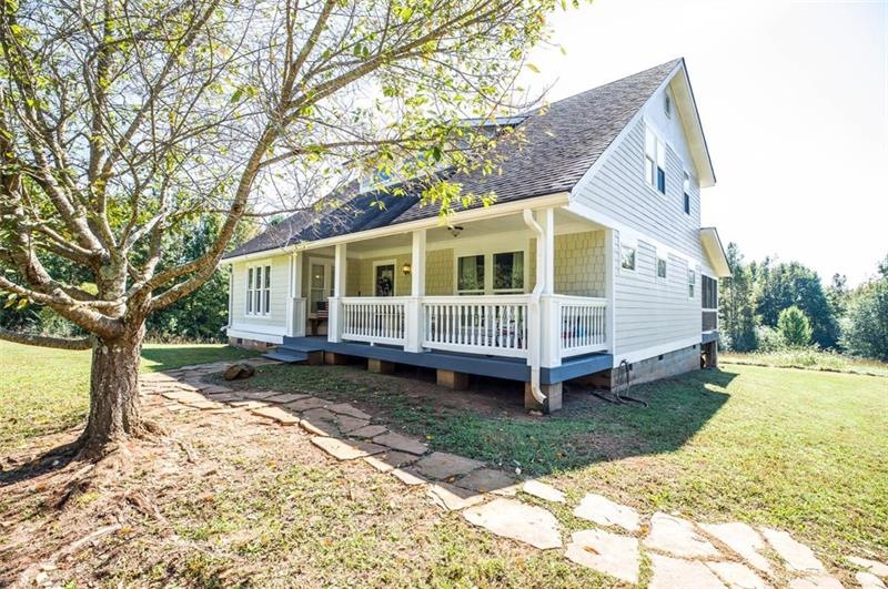 896 Davis Rd, Carrollton, GA 30116 - photo 1