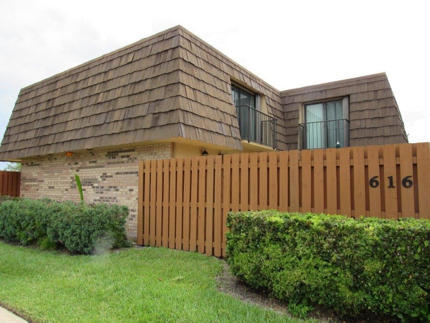 Unit 616 fenced patio