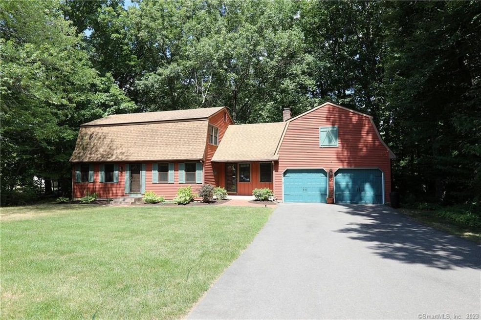 255 Knollwood Rd, Manchester, CT 06042 - photo 1