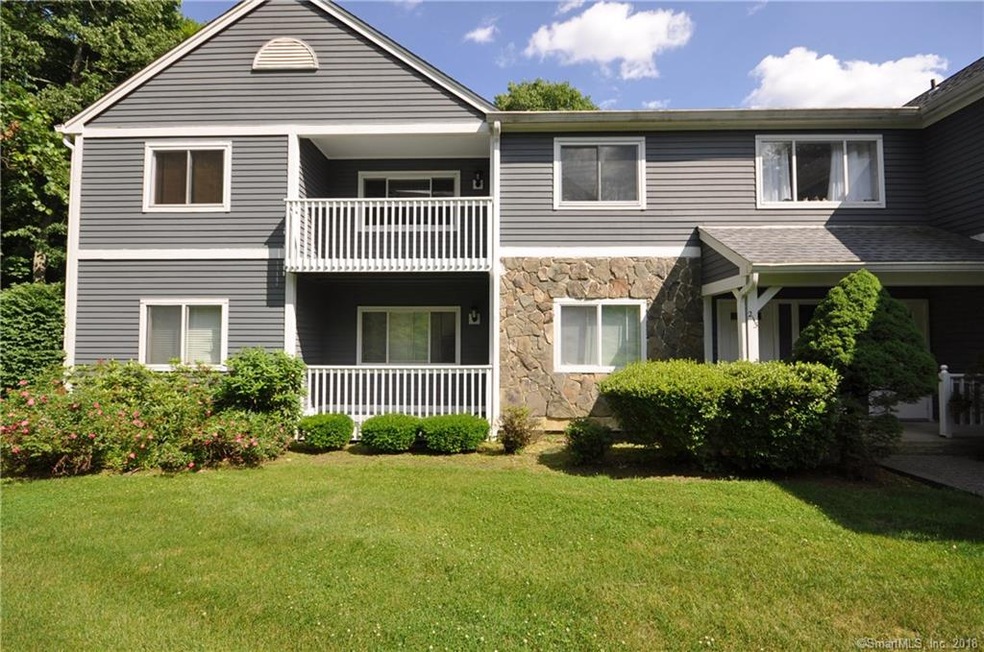 213 Windgate Cir unit E, Monroe, CT 06468 - photo 1