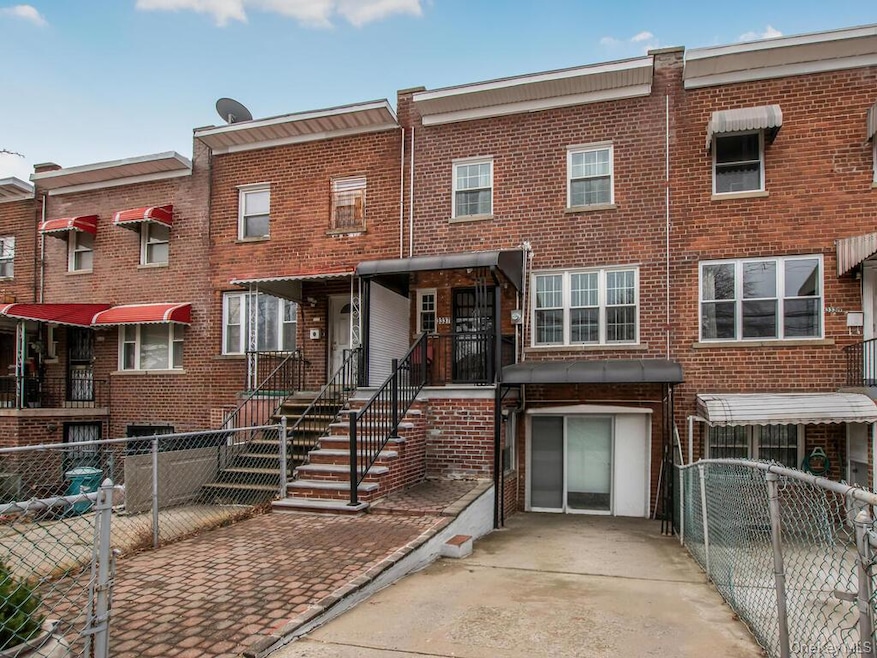 3337 Eastchester Rd unit 1, Bronx, NY 10469 - photo 1