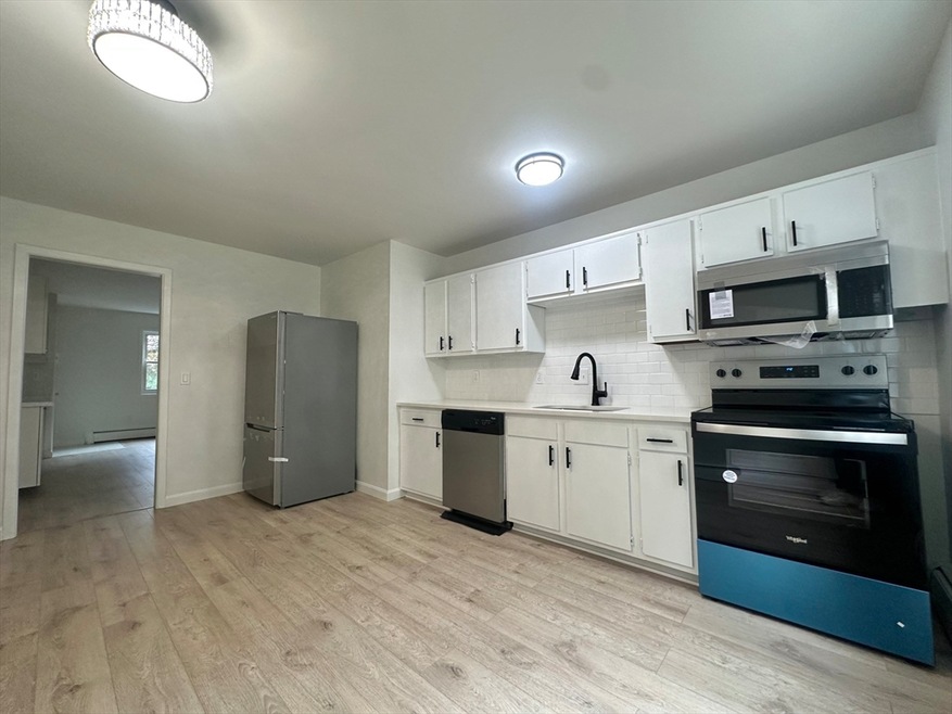 147 Litchfield Pines Dr unit A, Leominster, MA 01453 - photo 1