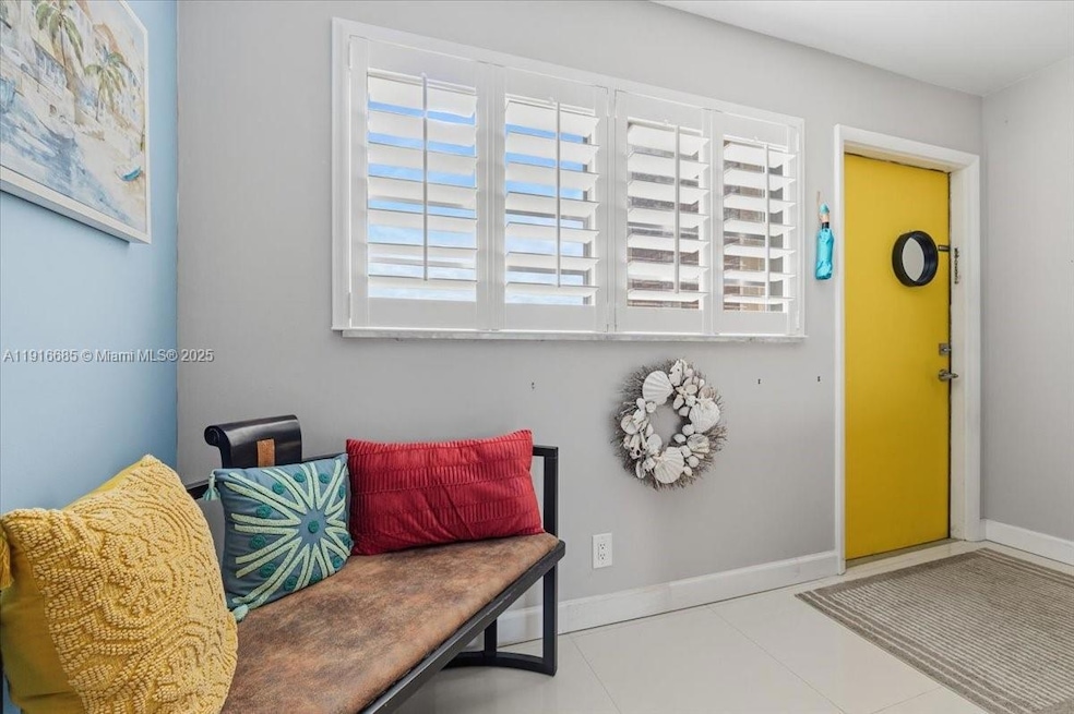 Crystal Lake 4100 unit 302, Deerfield Beach, FL 33064 - photo 1