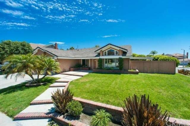 GREAT CURB APPEAL