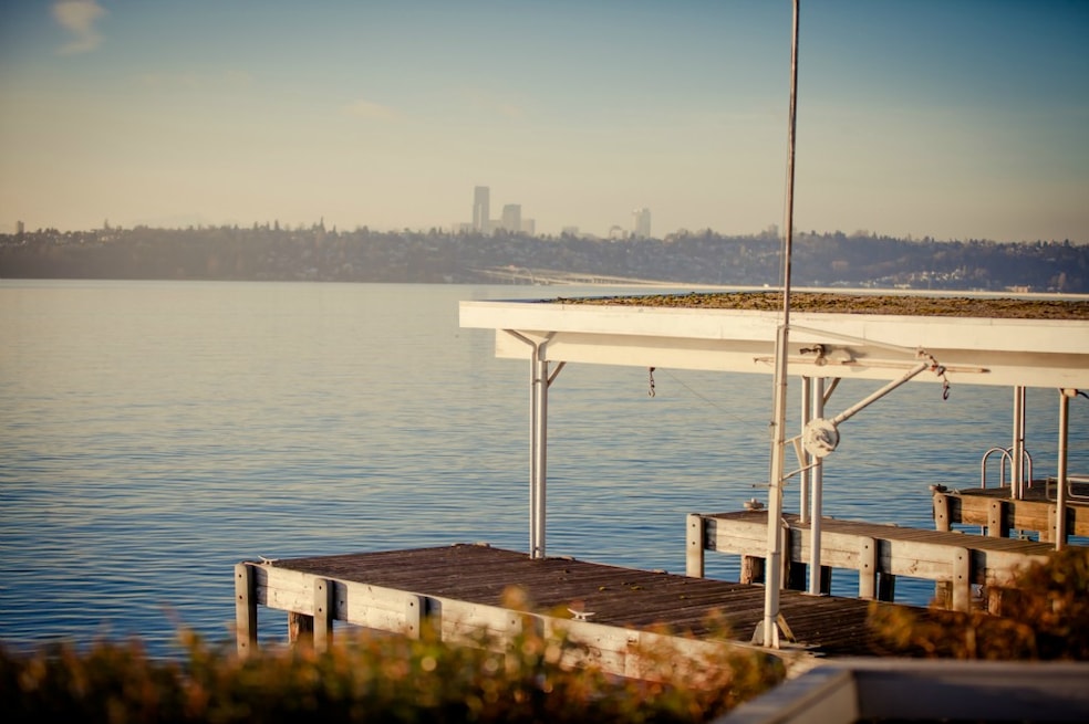 3649 W Mercer Way, Mercer Island, WA 98040 - photo 1