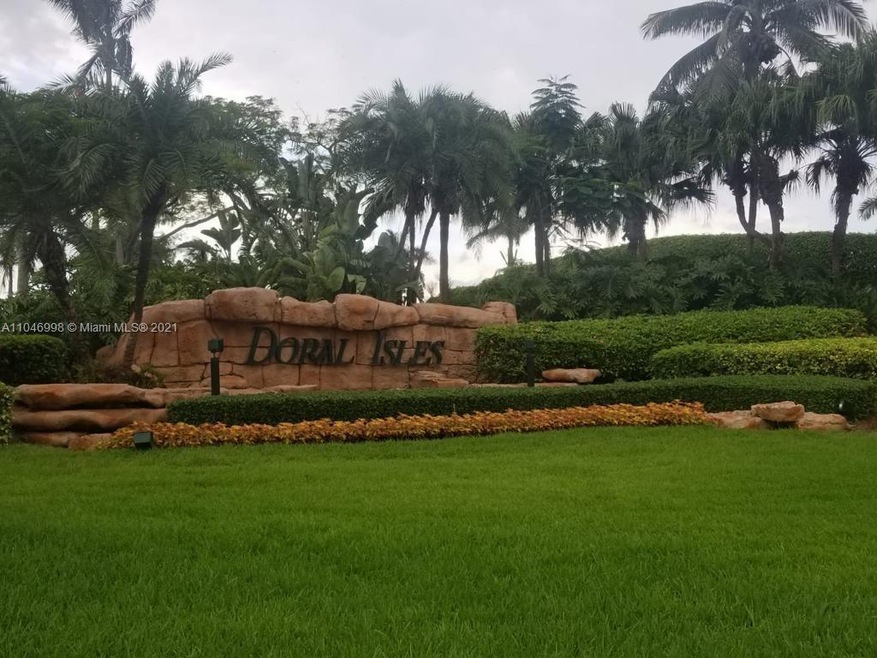11283 NW 65th St, Doral, FL 33178 - photo 1