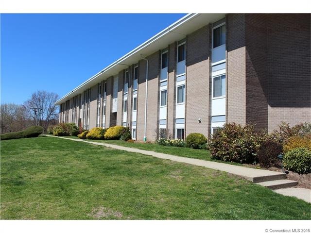 281 Gardner Ave unit C5, New London, CT 06320 - photo 1