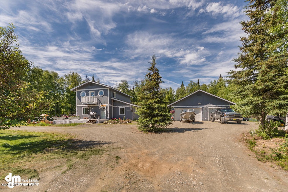 Exterior_5094-SMALL