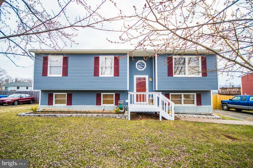 129 Breckenridge Ct, Strasburg, VA 22657 - photo 1