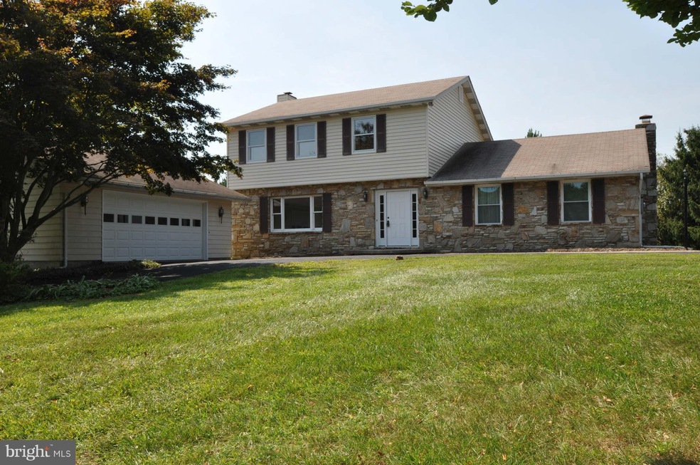 3994 Robin Hood Way, Sykesville, MD 21784 - photo 1