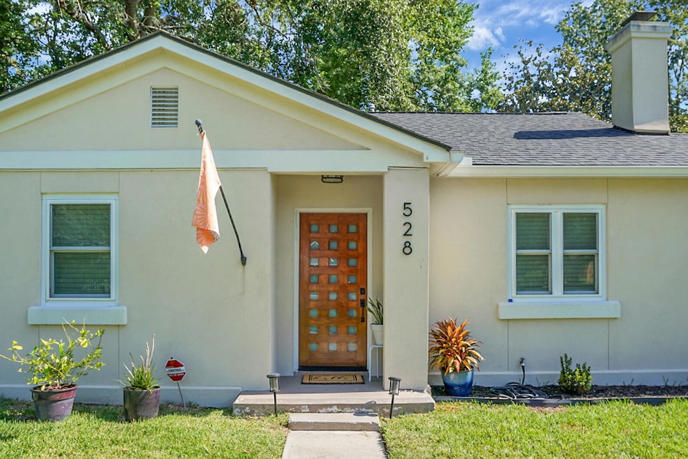 For Sale $635,000 • Co-Listing Agent