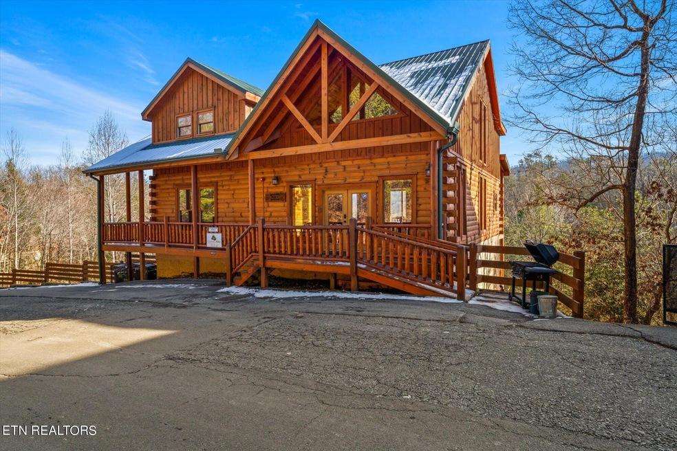 03-4331-Forest-Ridge-Way-Pigeon-Forge-TN