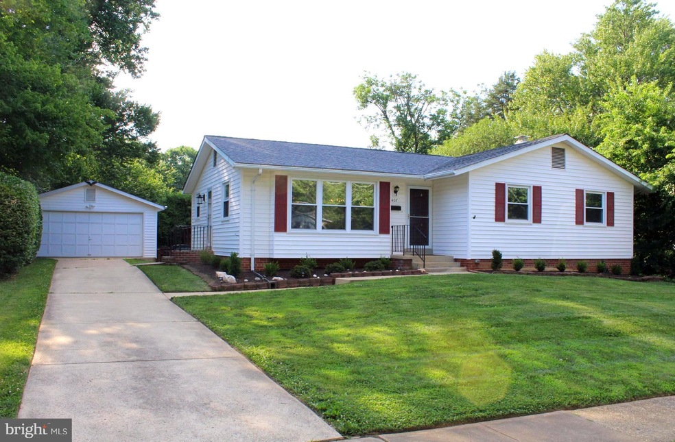 407 Yeonas Dr SW, Vienna, VA 22180 - photo 1