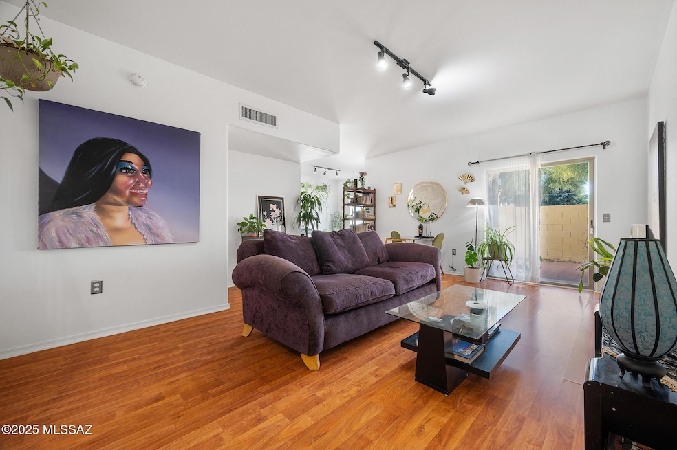 2081 W Cadbury Ct, Tucson, AZ 85713 - photo 1