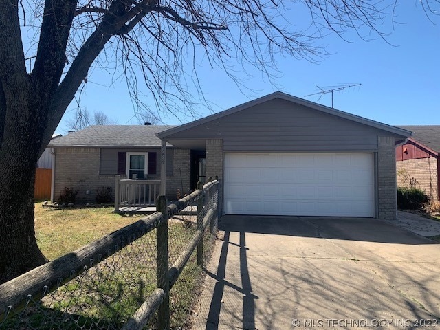 21406 E 31st Place S, Broken Arrow, OK 74014 - photo 1