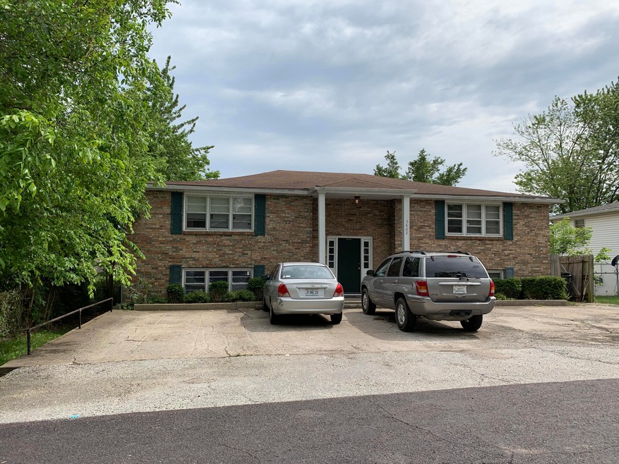 5802 N Teresa Dr